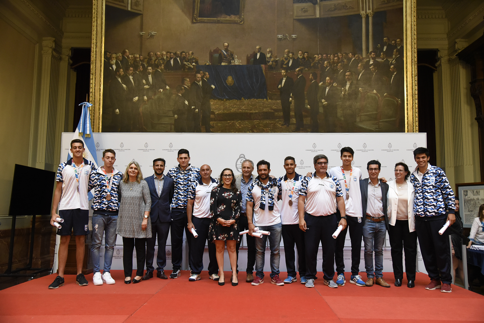 Galeria de imagenes de la noticia DIPUTADOS DISTINGUIÓ A LOS ATLETAS QUE PARTICIPARON EN LOS JUEGOS OLÍMPICOS DE LA JUVENTUD